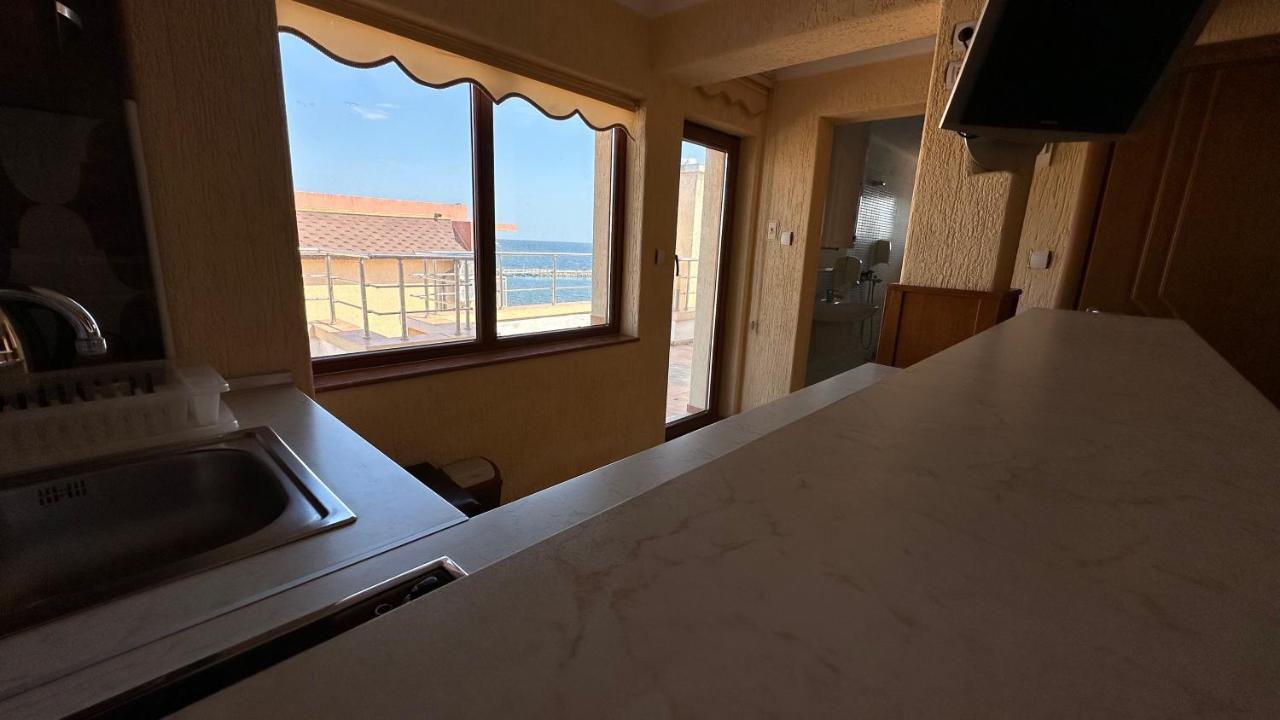 Elizabeth Beach Apartments ネセバル エクステリア 写真