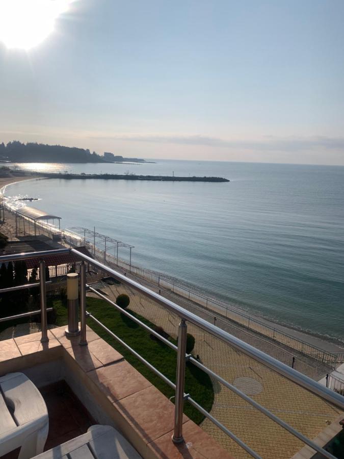 Elizabeth Beach Apartments ネセバル エクステリア 写真